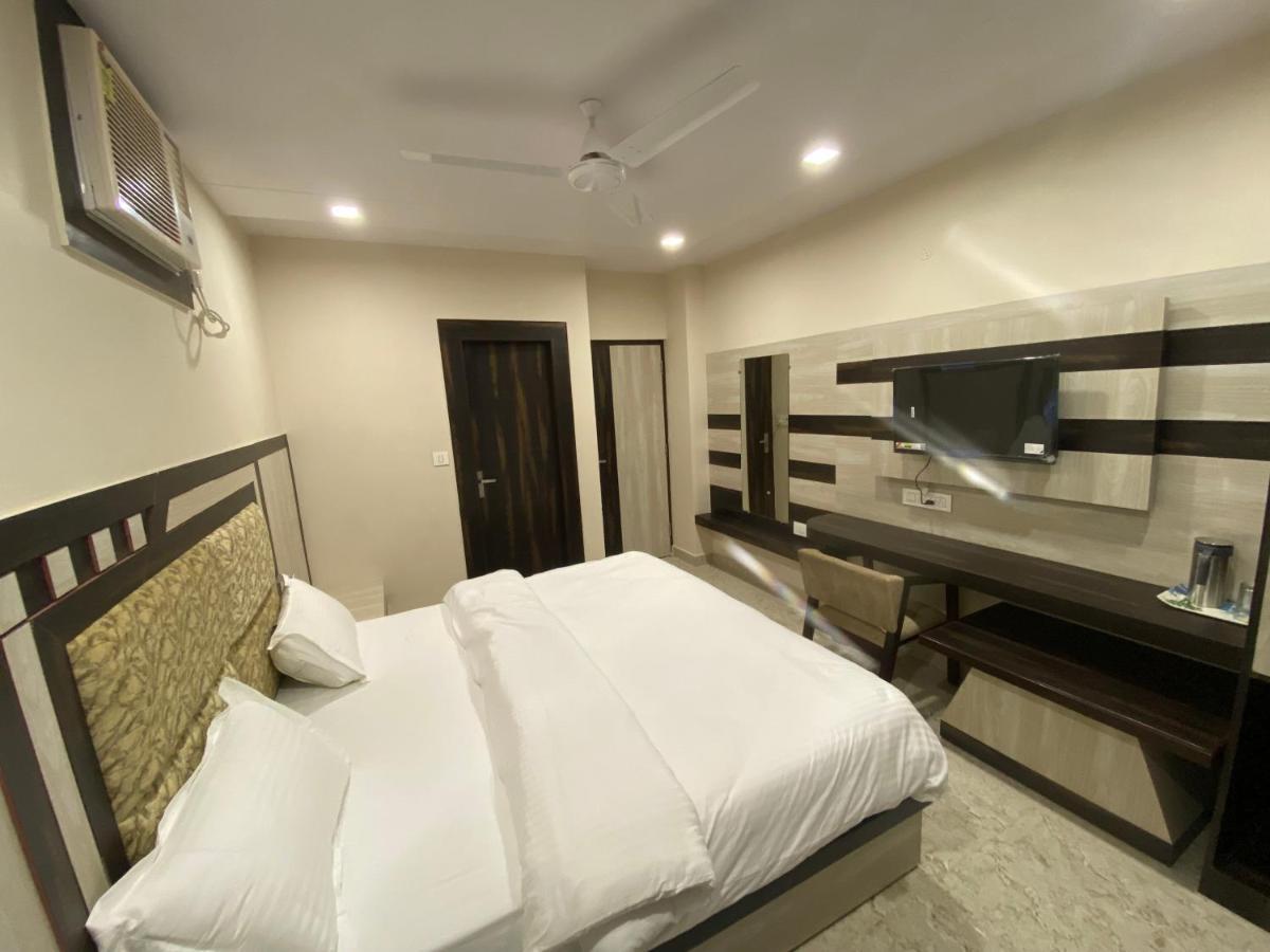 Hotel Blue Sky Haridwār Exterior foto