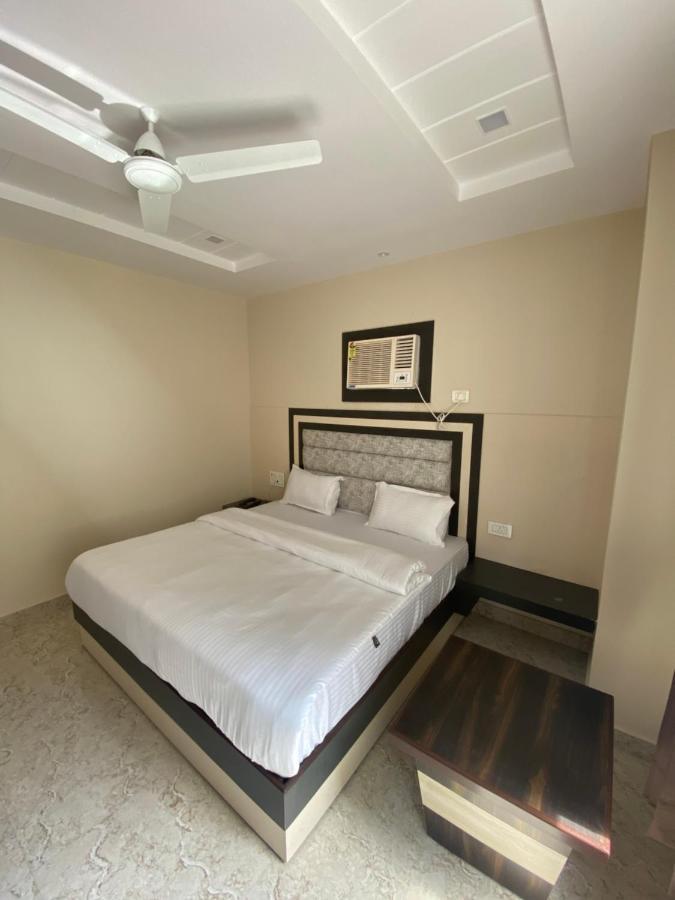 Hotel Blue Sky Haridwār Exterior foto